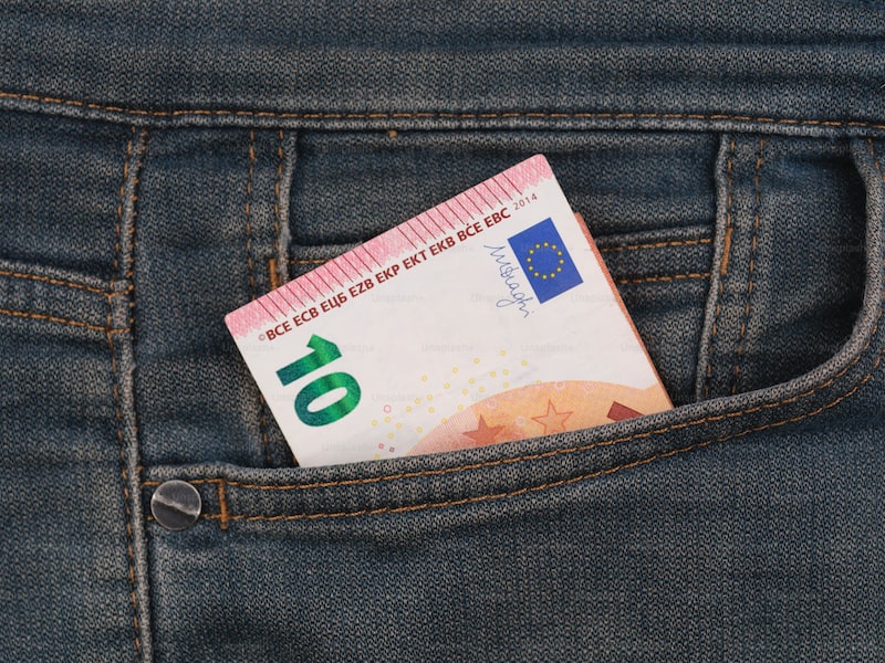 Avrupa Birliği Proje Uzmanı Nedir? Ne İş Yapar? 