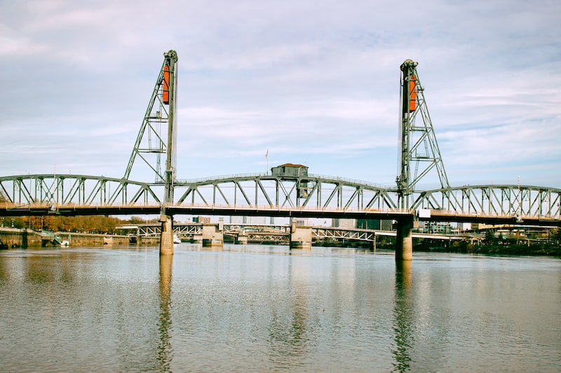 Hawthorne Etkisi ve İzlenme Bilincinin Verimlilik Üzerindeki Etkisi Hawthorne Etkisi ve İzlenme Bilincinin Verimlilik Üzerindeki Etkisi